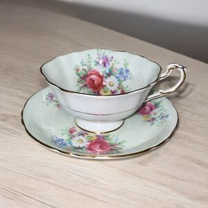 Vtg PARAGON Bone China Tea Cup Set Peony Flowers Victorian Gold Trim Mint Green